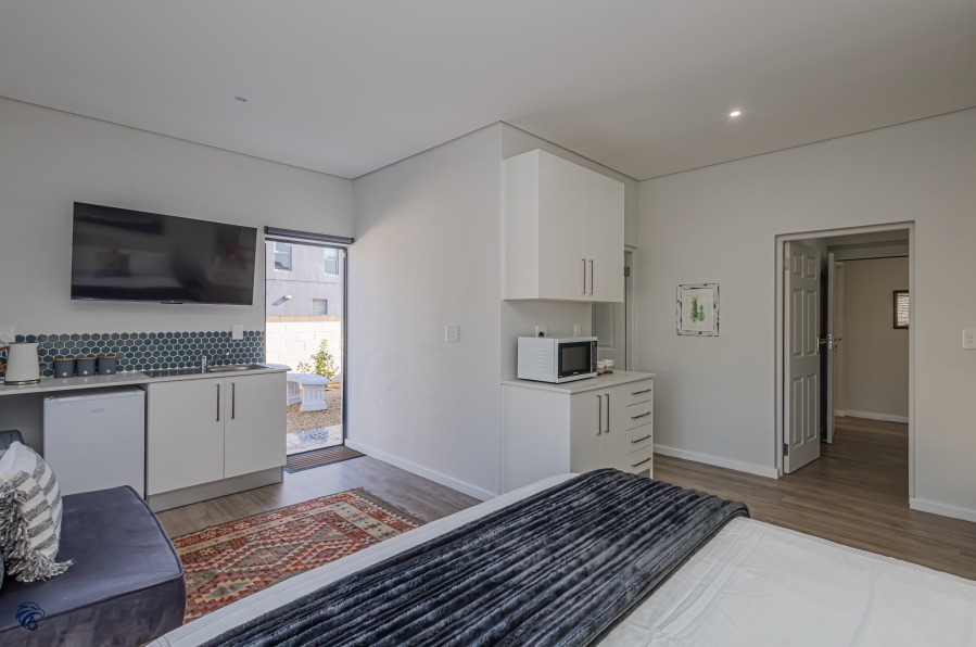4 Bedroom Property for Sale in Myburgh Park Western Cape